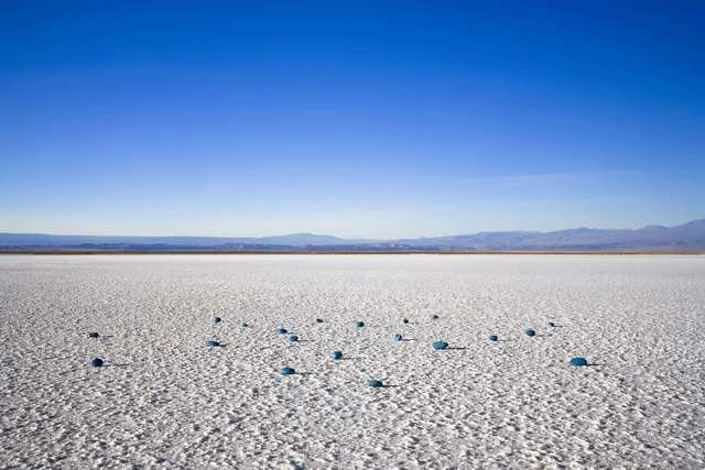 Rocas Azules em el Lago del Atacama